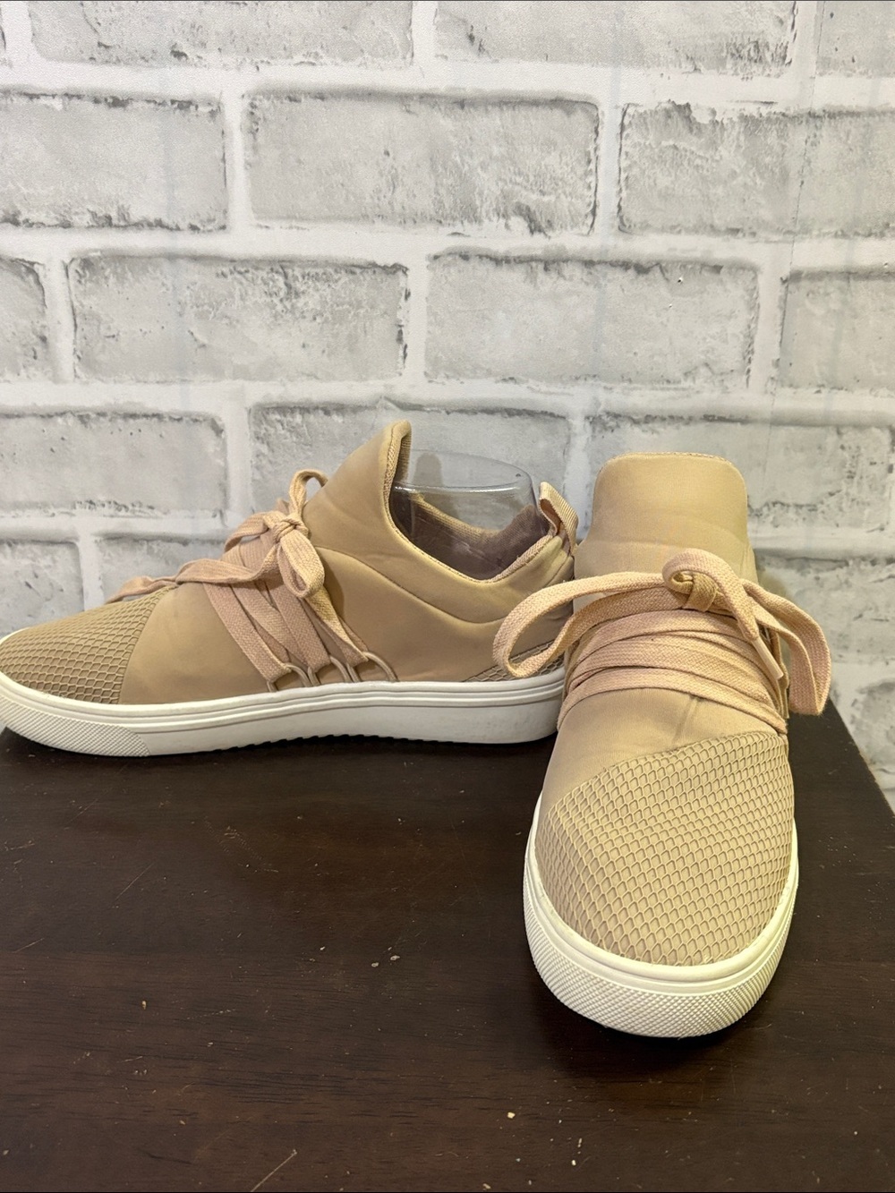 Steve Madden Lancer Neutral Beige High-Top Slip-On Sneakers with Wide Laces, 6.5